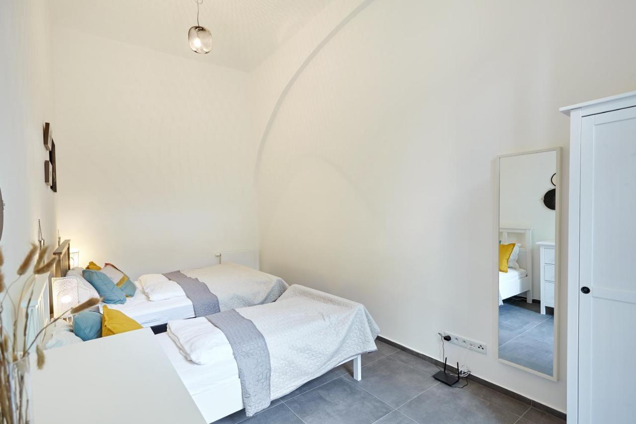 Savor Apartments ปราก ภายนอก รูปภาพ